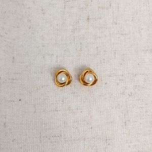 Vintage Gold and Pearl Studs